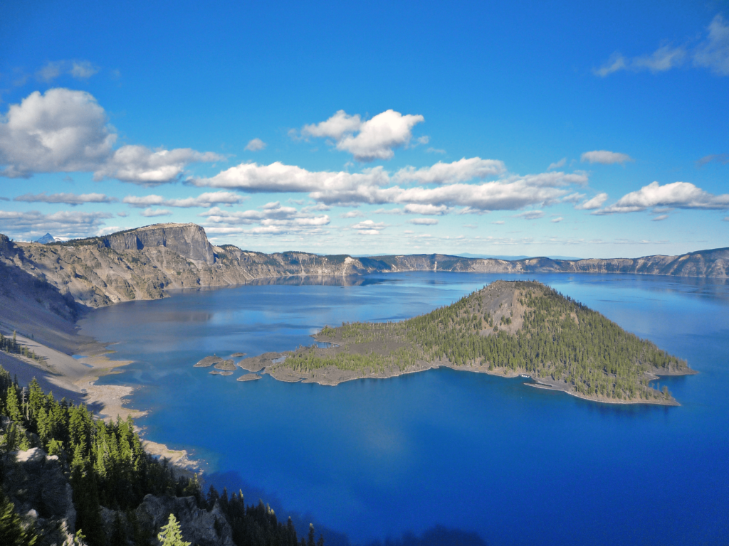 Crater Lake National Park in the Summer